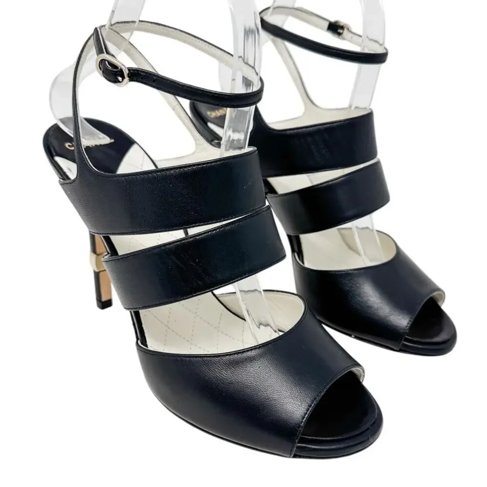 Chanel Cruise 2019 CC Logo Caged Leather Ankle Strap Heel Sandals size 38C US7